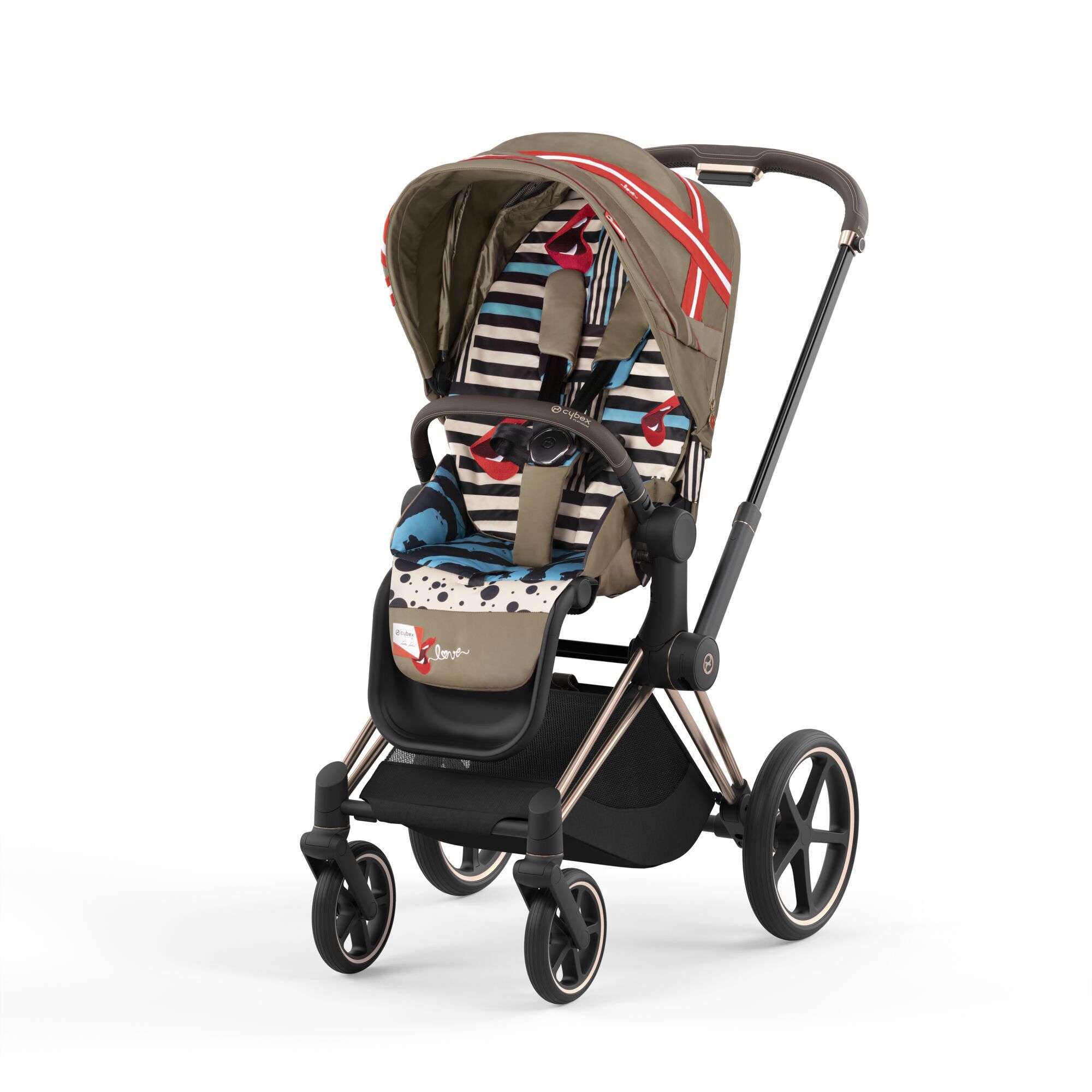 cyb_21_int_y045_karolinakurkova_priam_luxseat_rogo_onlo_17d486dbb53b0070