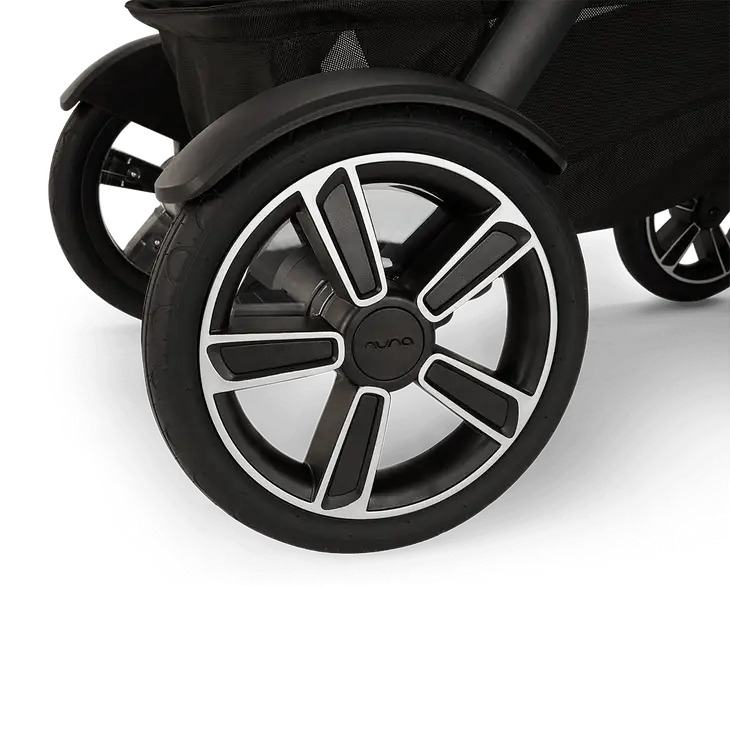 Nuna_DEMInext_Wheel_Detail_GL_web_3048